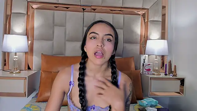Leslie Bussh  online show from 22, 10, 2025