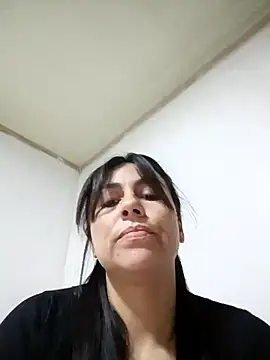 vanessa-titisM online show from 9, 11, 2025