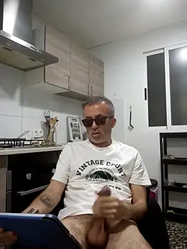 EmilioTaladdro online show from 1, 5, 2026