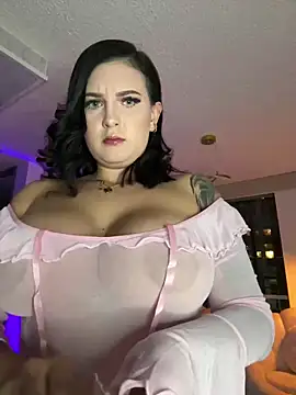 GabyMejiaa online show from 5, 5, 2026