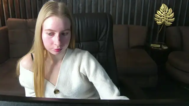 Alina Blonde online show from 24, 3, 2026