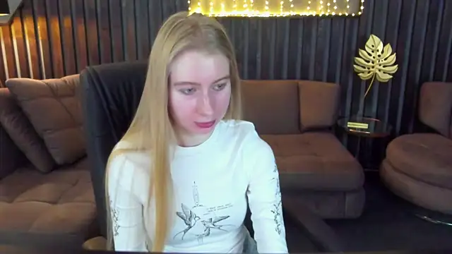 Alina Blonde online show from 26, 3, 2026