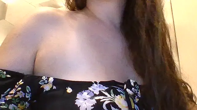 Snapshot of Calyna chatting on 25, 7, 2026 Calyna online show from 25, 7, 2026