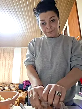 Soffy Skye online show from 21, 11, 2025