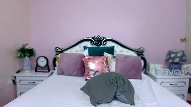 Snapshot of Missy_Skye chatting on 11, 11, 2025 Missy Skye online show from 11, 11, 2025