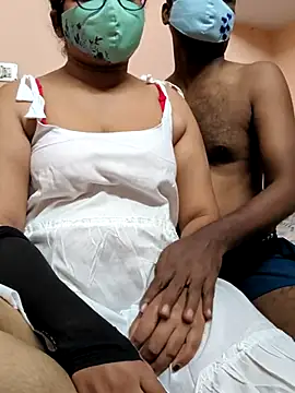 Snapshot of preethi-lovely chatting on 8, 10, 2025 preethi-lovely online show from 8, 10, 2025