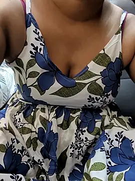 Snapshot of preethi-lovely chatting on 28, 11, 2025 preethi-lovely online show from 28, 11, 2025