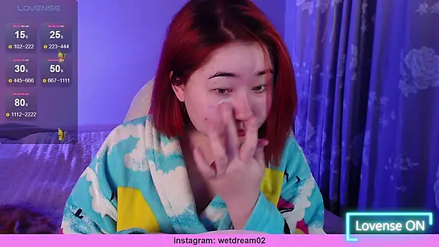 Sexy Peachy online show from 24, 10, 2025