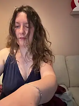 Snapshot of AnielaMarie chatting on 23, 9, 2025 AnielaMarie online show from 23, 9, 2025