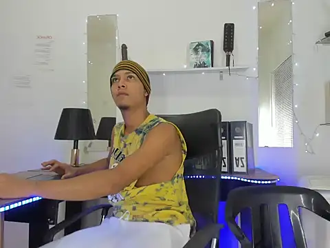 xxKamadevaxx online show from 7, 5, 2026