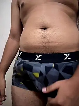 Snapshot of engineerboy14 chatting on 10, 10, 2025 engineerboy14 online show from 10, 10, 2025