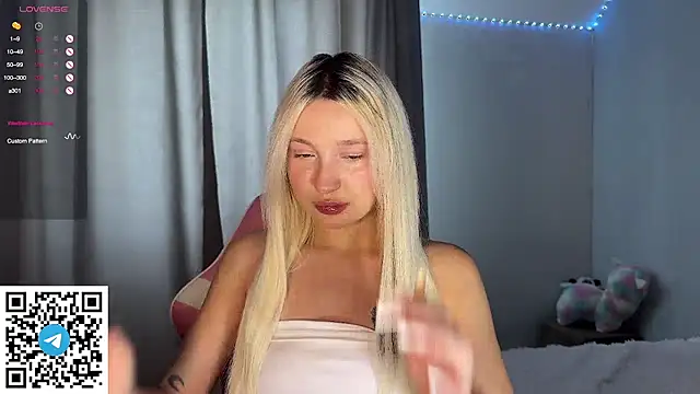 JennyFoxys online show from 19, 9, 2025