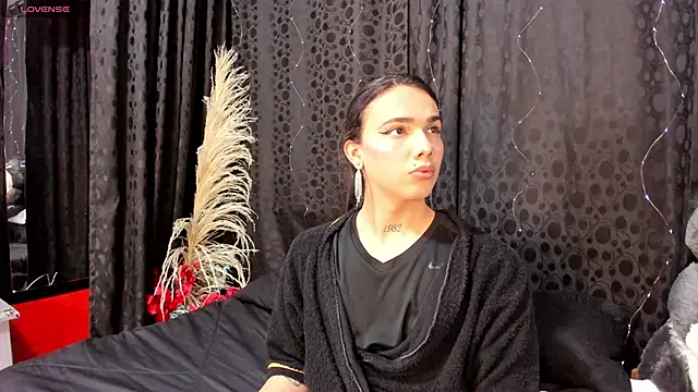 Snapshot of Almaazz chatting on 15, 6, 2026 Almaazz online show from 15, 6, 2026
