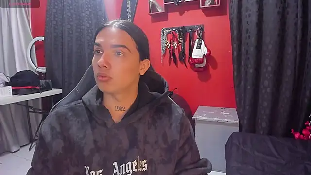 Snapshot of Almaazz chatting on 18, 6, 2026 Almaazz online show from 18, 6, 2026
