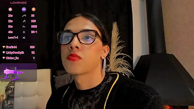 Snapshot of Almaazz chatting on 21, 6, 2026 Almaazz online show from 21, 6, 2026