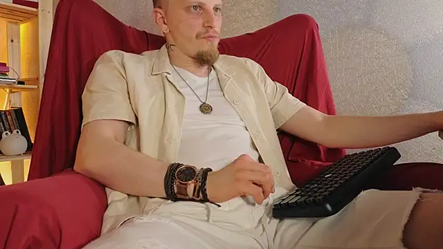 Snapshot of Vincent_Hardman chatting on 25, 9, 2025 Vincent Hardman online show from 25, 9, 2025