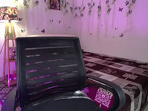 Naughtyy stripgirl online show from 19, 3, 2026