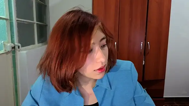 Snapshot of Sullyoonn chatting on 12, 9, 2025 Sullyoonn online show from 12, 9, 2025