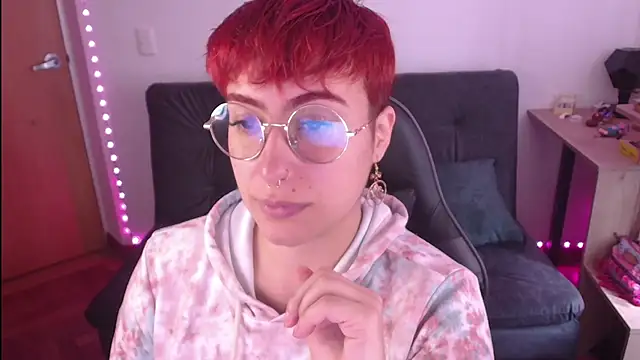 Miacatsito3 online show from 9, 10, 2025