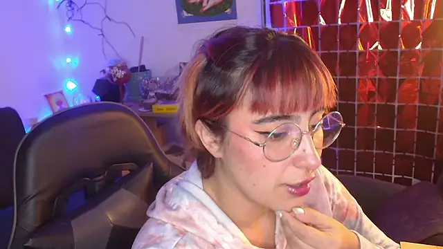 Miacatsito3 online show from 5, 3, 2026