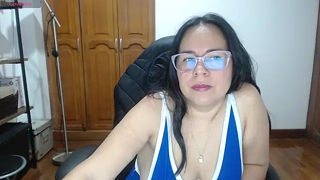 alexandraa19 online show from 2, 11, 2025