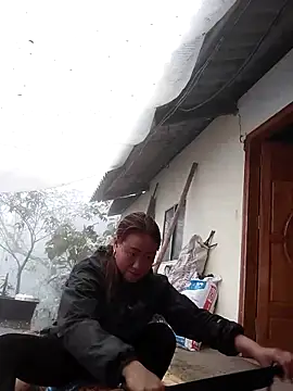 Snapshot of Dung_x chatting on 9, 3, 2026 Dung x online show from 9, 3, 2026