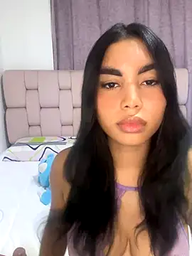 karolaalcendra online show from 2, 10, 2025