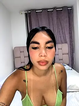 karolaalcendra online show from 17, 10, 2025