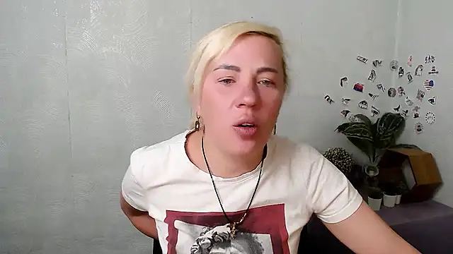 EmmaCat  online show from 7, 5, 2026