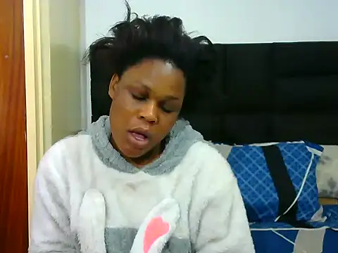 BlondieBitch online show from 28, 7, 2026