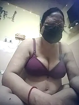 Snapshot of thehotlady chatting on 22, 7, 2026 thehotlady online show from 22, 7, 2026