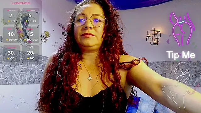 Snapshot of zamy_x chatting on 8, 10, 2025 zamy x online show from 8, 10, 2025