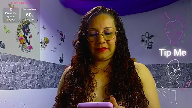 Snapshot of zamy_x chatting on 13, 10, 2025 zamy x online show from 13, 10, 2025