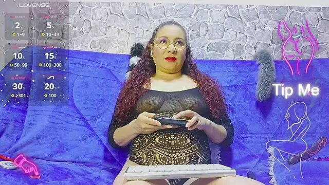 Snapshot of zamy_x chatting on 24, 10, 2025 zamy x online show from 24, 10, 2025