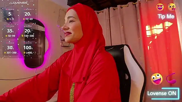 ShanaJamil online show from 6, 10, 2025