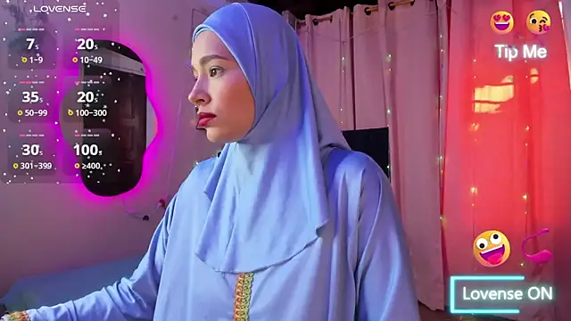 ShanaJamil online show from 10, 10, 2025