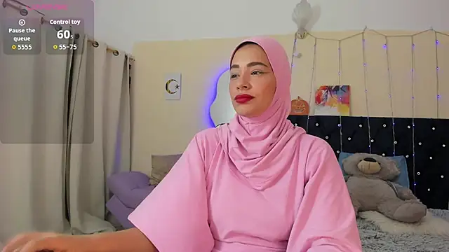 ShanaJamil online show from 5, 5, 2026