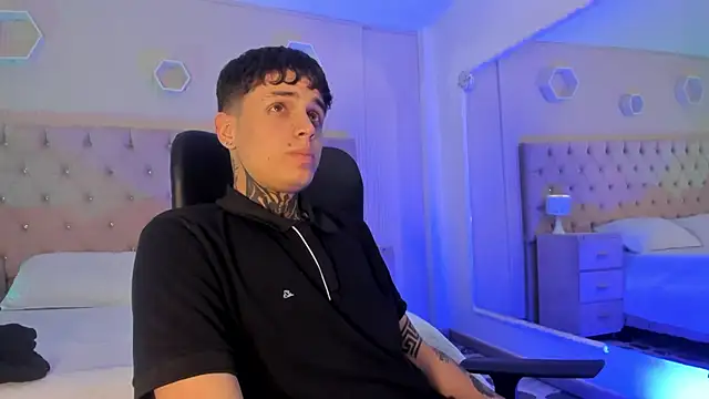 Declan-Fox online show from 19, 10, 2025