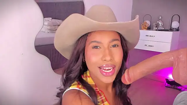 Snapshot of selena_monroy chatting on 30, 7, 2026 selena monroy online show from 30, 7, 2026