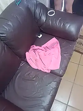 Cachorrinha2025 online show from 28, 11, 2025