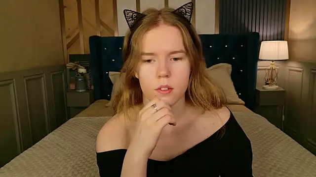Snapshot of Alida_Brice chatting on 25, 6, 2026 Alida Brice online show from 25, 6, 2026