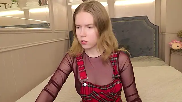 Snapshot of Alida_Brice chatting on 30, 7, 2026 Alida Brice online show from 30, 7, 2026