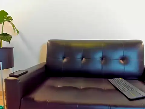 Snapshot of Latinocakex chatting on 24, 10, 2025 Latinocakex online show from 24, 10, 2025