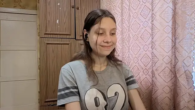 QutieDaSweet online show from 14, 11, 2025