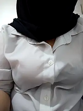 elif25 online show from 21, 10, 2025