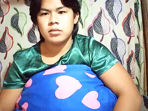 Snapshot of Huntrix2025 chatting on 6, 10, 2025 Huntrix2025 online show from 6, 10, 2025