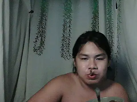 Snapshot of Huntrix2025 chatting on 16, 12, 2025 Huntrix2025 online show from 16, 12, 2025