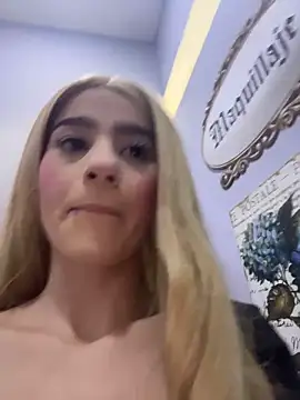 ChloeLaurentt online show from 29, 4, 2026