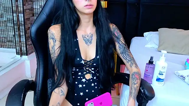 LaylaaDoll online show from 5, 8, 2026