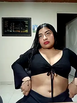 TifanieJones online show from 27, 10, 2025